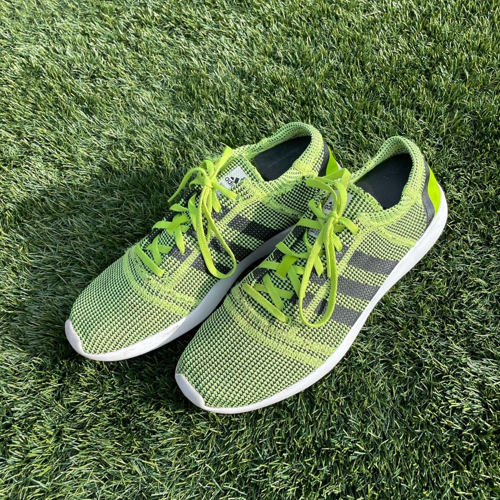Men’s Adidas Run Natural Shoes Size 11.5